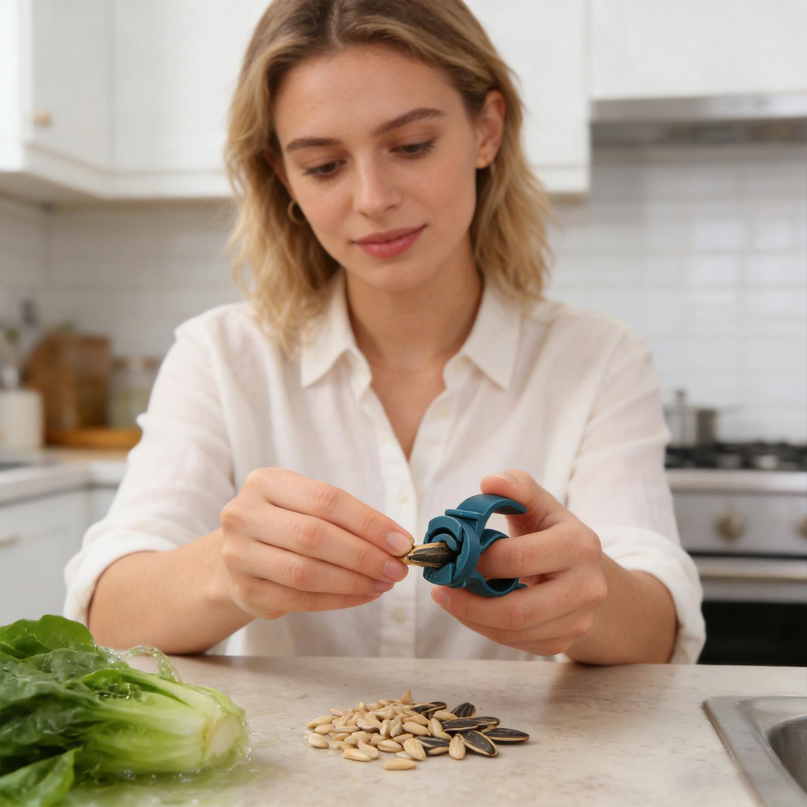 Portable Nut Sheller Cracker,  - đánh giá và giá Home Office Tech Gadgets