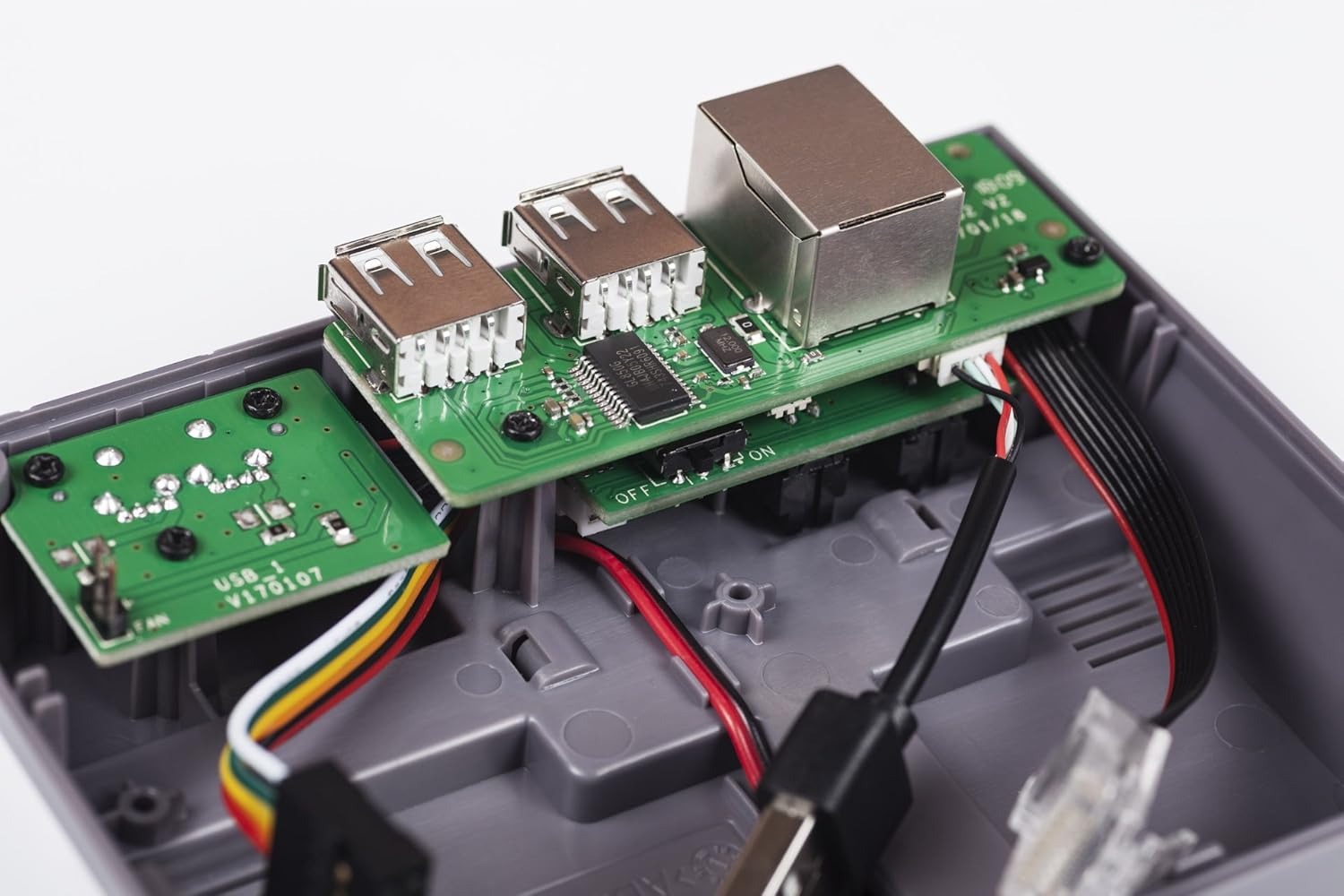 Retroflag NESPi Case Plus Func - đánh giá và giá Raspberry Pi Keyboard